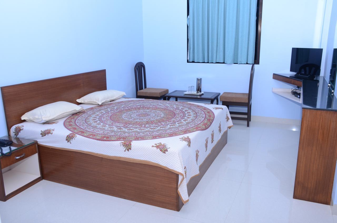Hira Laxmi Residency Hotel Alībāg Exterior foto