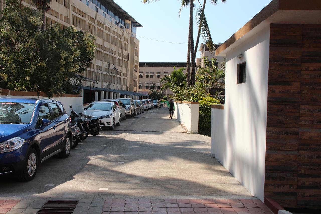 Hira Laxmi Residency Hotel Alībāg Exterior foto